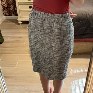 Banana Republic Black and White Pencil Skirt